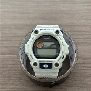 Casio - G-Shock